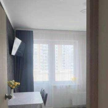 Продается 1-комнатная квартира, 38 м²