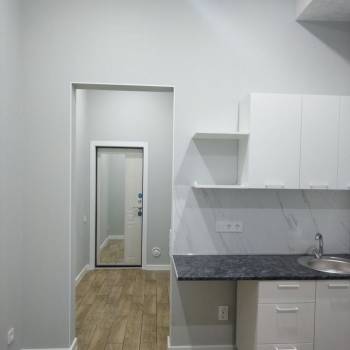 Продается 1-комнатная квартира, 18,4 м²