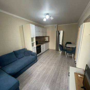 Сдается 1-комнатная квартира, 38 м²