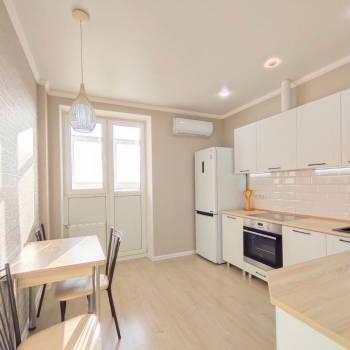 Сдается 1-комнатная квартира, 38 м²
