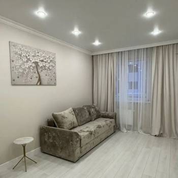 Сдается 1-комнатная квартира, 45 м²
