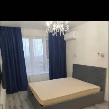 Продается 1-комнатная квартира, 39 м²