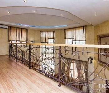 Продается Дом, 337 м²