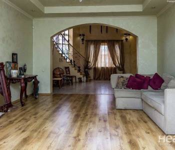 Продается Дом, 337 м²