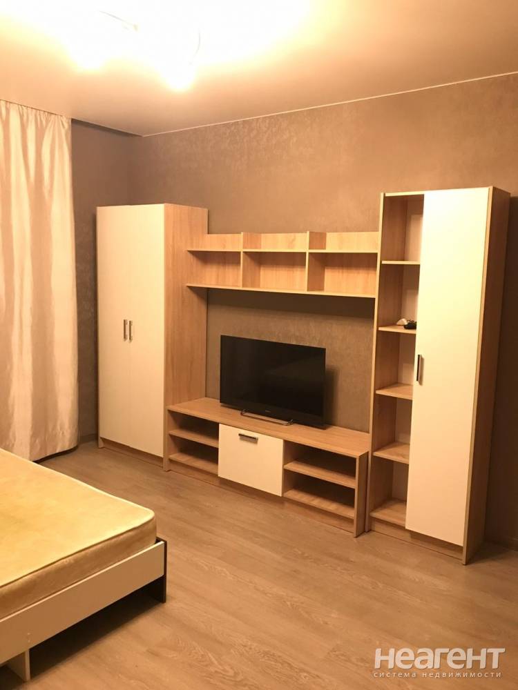 Сдается 1-комнатная квартира, 32 м²