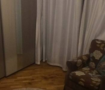 Продается Многокомнатная квартира, 100 м²