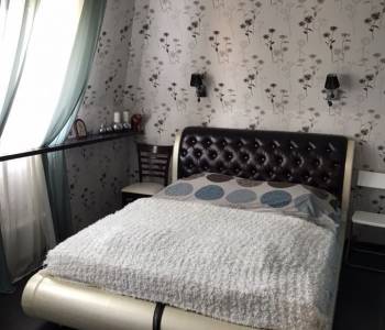 Продается Многокомнатная квартира, 120 м²