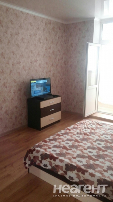 Сдается 1-комнатная квартира, 40 м²