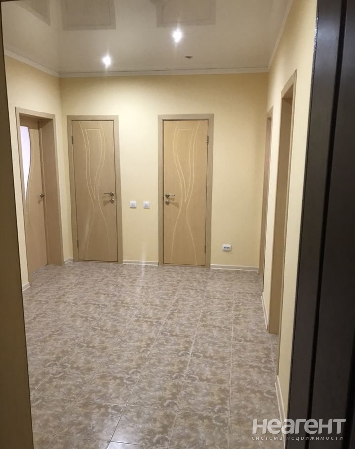 Продается 2-х комнатная квартира, 64 м²