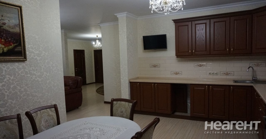 Продается 3-х комнатная квартира, 100 м²