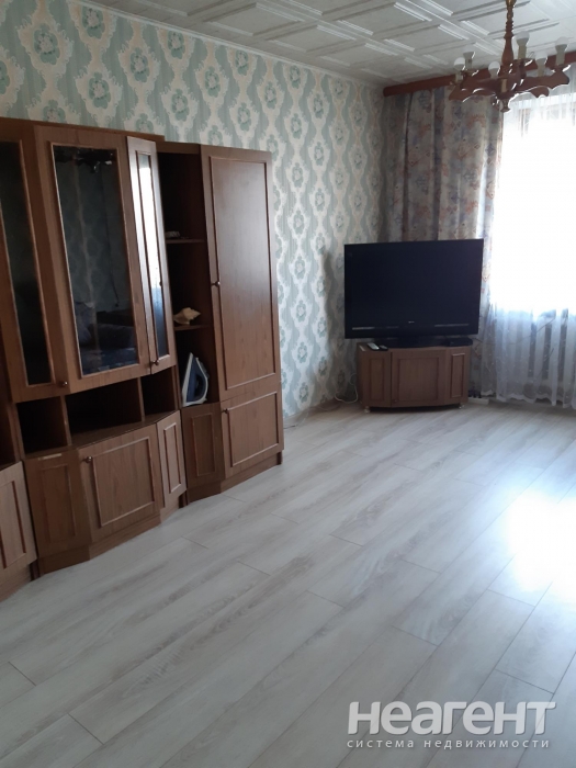 Сдается 2-х комнатная квартира, 60 м²