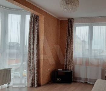 Сдается 1-комнатная квартира, 40 м²