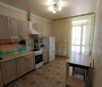 Сдается 1-комнатная квартира, 42 м²