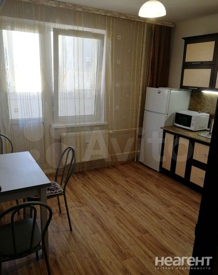 Сдается 1-комнатная квартира, 39 м²