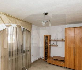 Продается Многокомнатная квартира, 64 м²