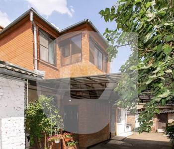 Продается Многокомнатная квартира, 64 м²