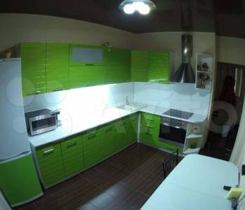 Сдается 2-х комнатная квартира, 77 м²