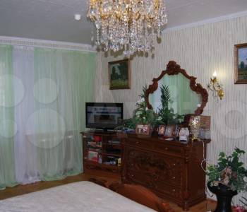 Продается 3-х комнатная квартира, 140 м²