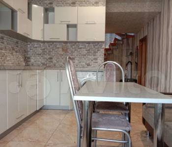 Сдается 2-х комнатная квартира, 80 м²