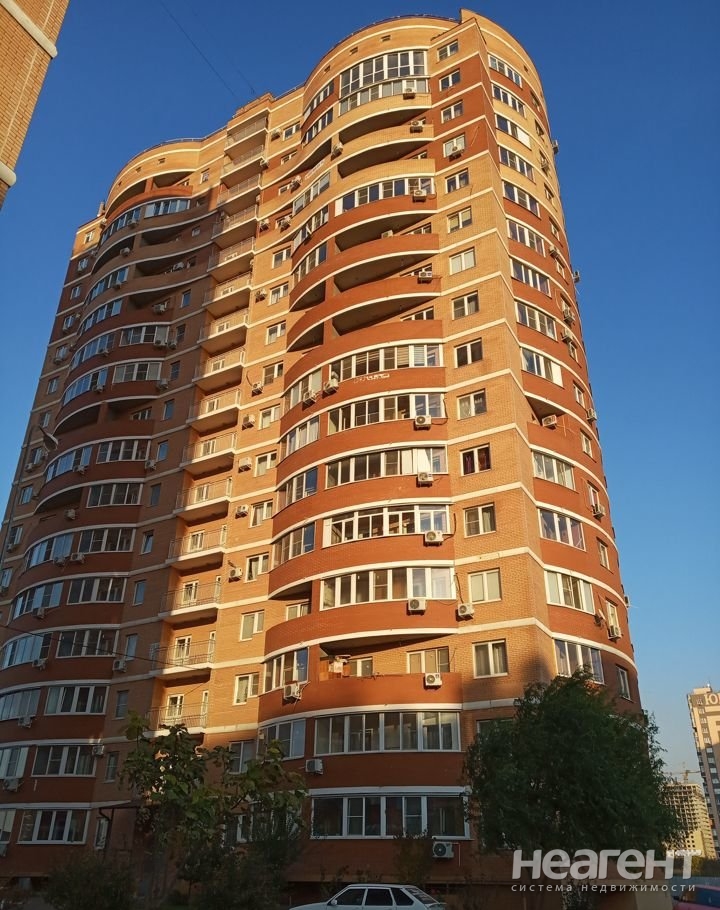 Продается 1-комнатная квартира, 40 м²