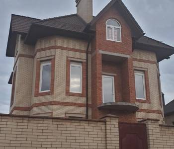 Продается Дом, 438 м²