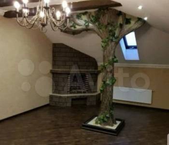 Продается Многокомнатная квартира, 180 м²