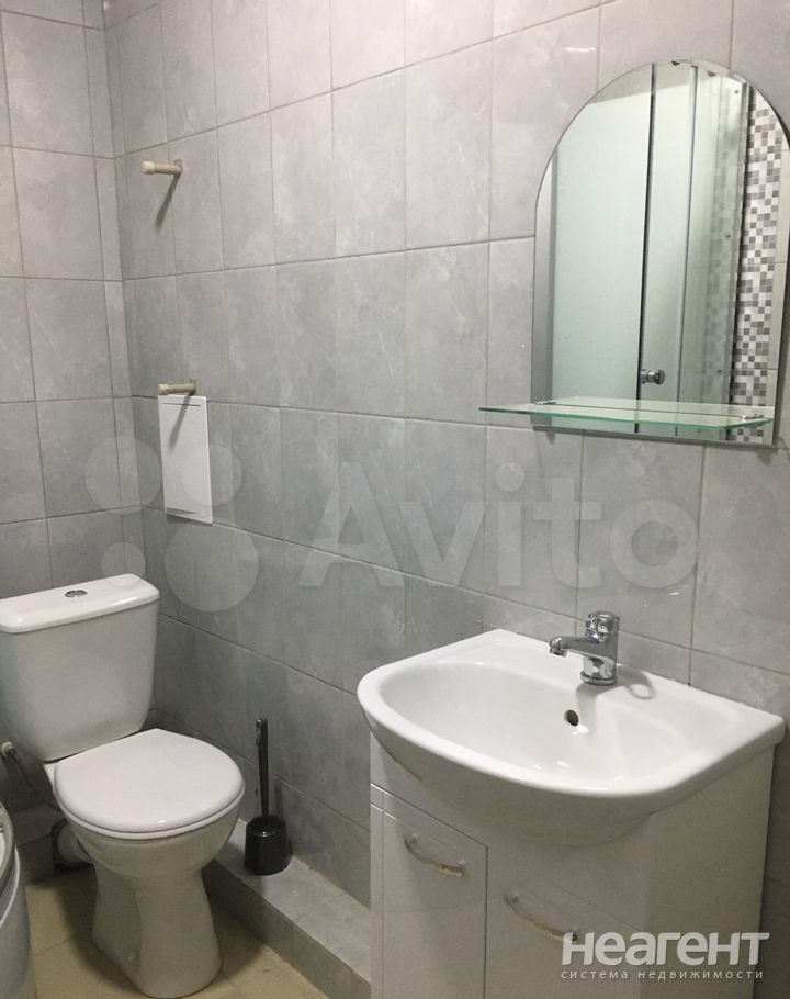 Продается 1-комнатная квартира, 27 м²