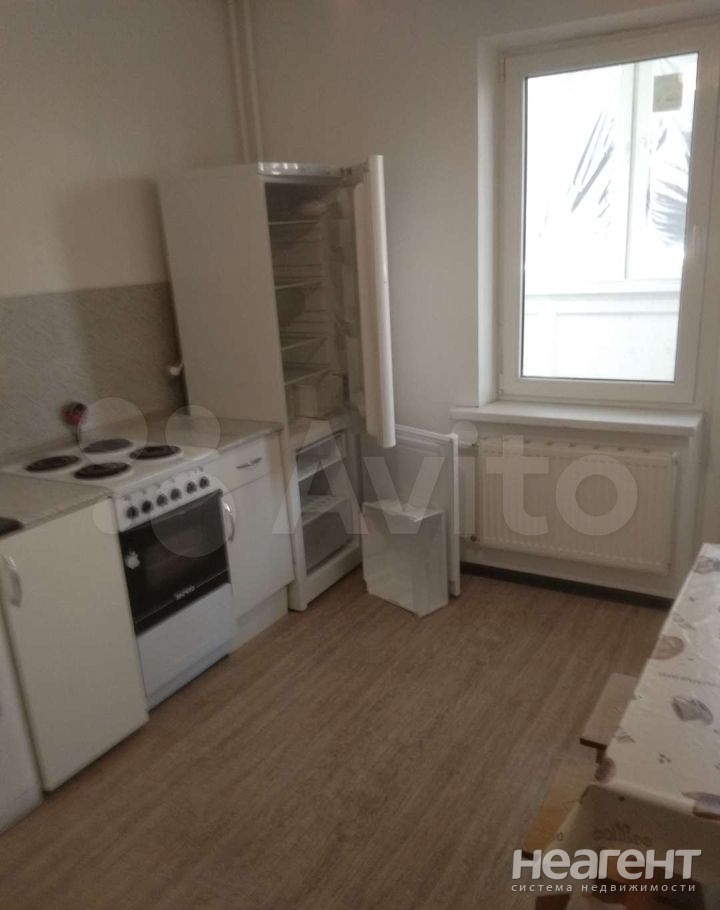 Продается 1-комнатная квартира, 40 м²