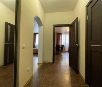 Продается 1-комнатная квартира, 52 м²