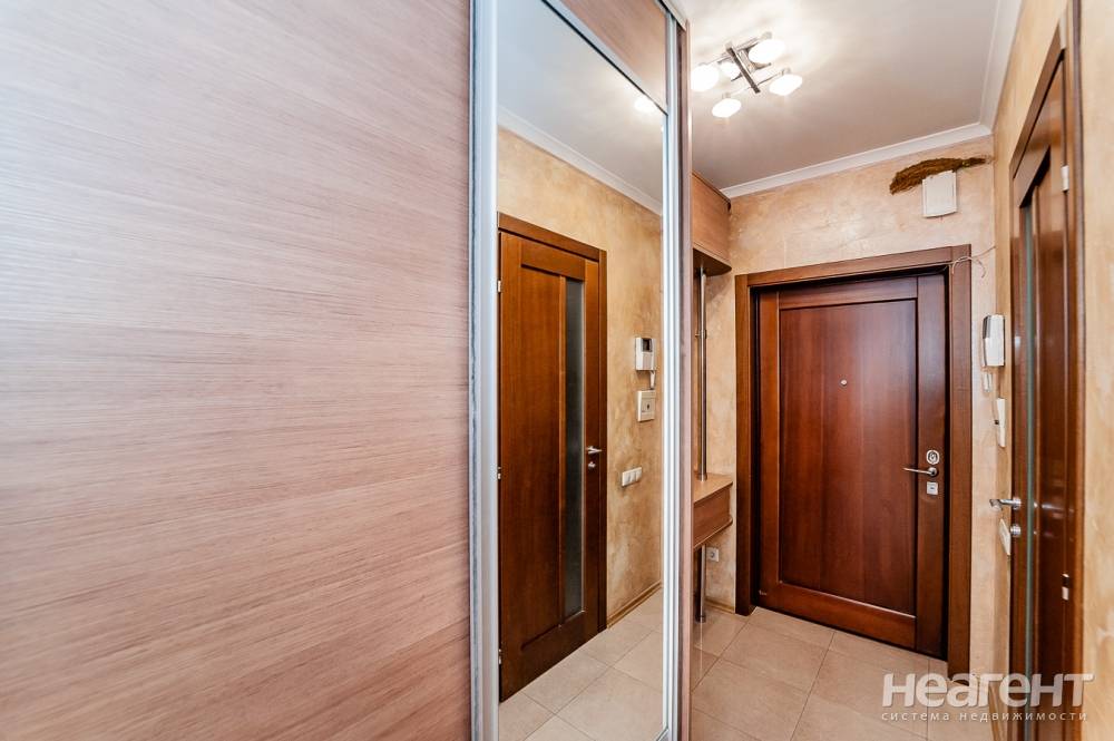 Продается 2-х комнатная квартира, 75 м²