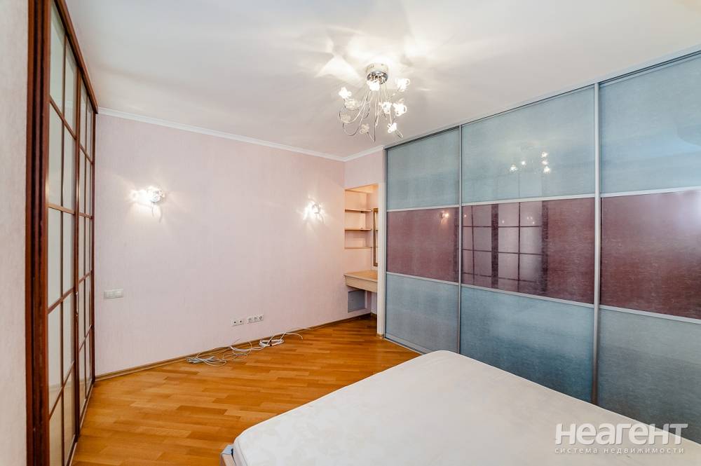 Продается 2-х комнатная квартира, 75 м²