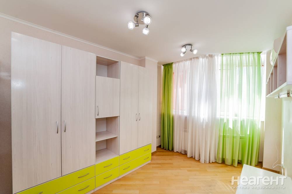 Продается 2-х комнатная квартира, 75 м²