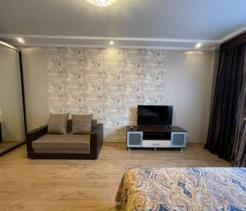 Сдается 1-комнатная квартира, 52 м²