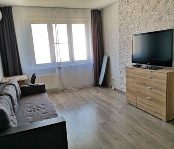 Сдается 1-комнатная квартира, 43 м²