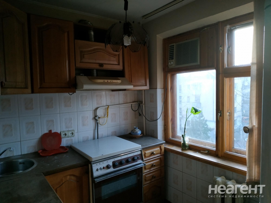 Сдается Многокомнатная квартира, 59 м²