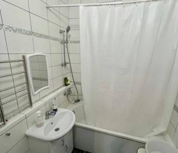 Сдается 2-х комнатная квартира, 64 м²