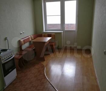 Сдается 1-комнатная квартира, 42 м²