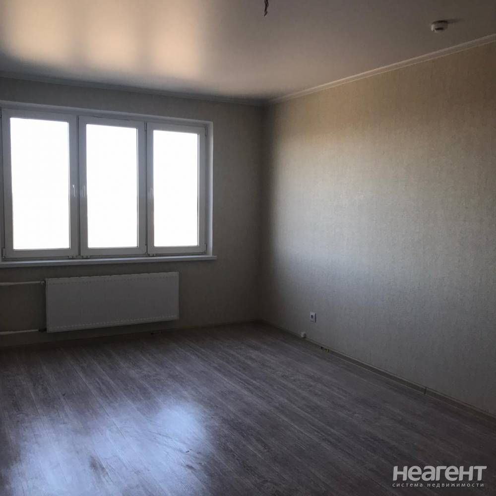 Продается 1-комнатная квартира, 38,91 м²