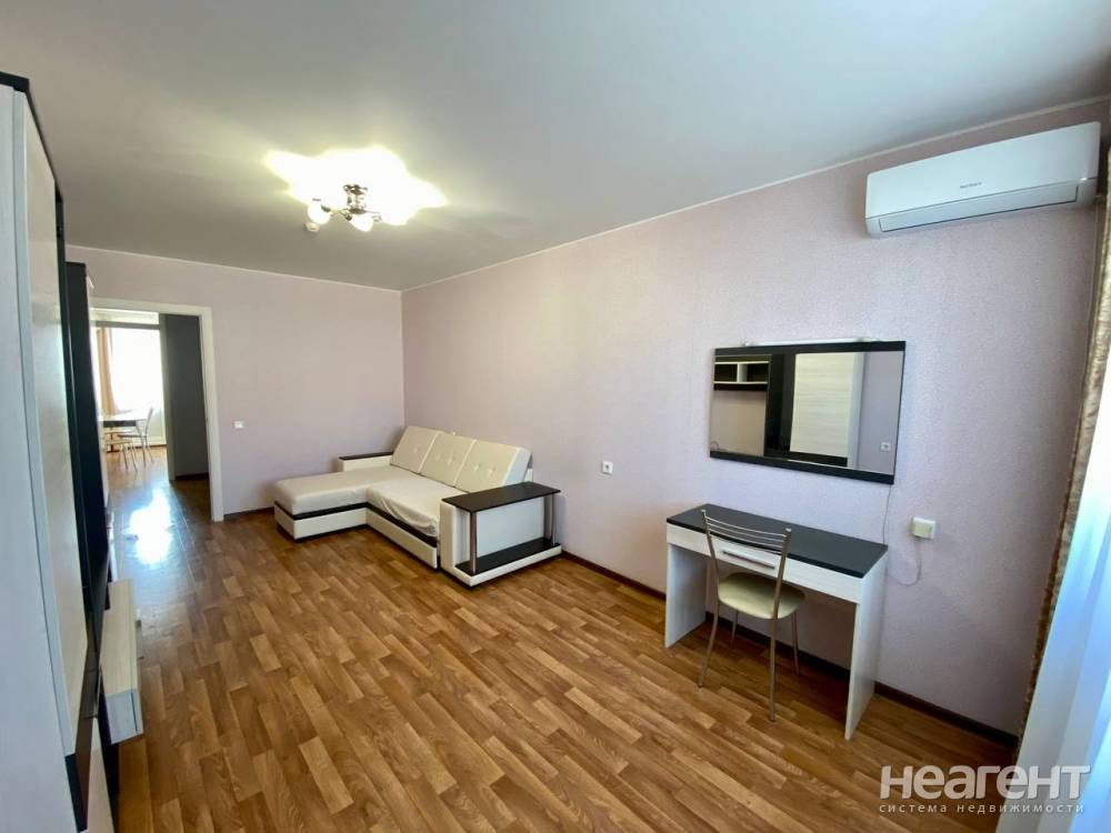 Сдается 1-комнатная квартира, 45 м²