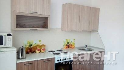 Сдается 1-комнатная квартира, 45 м²