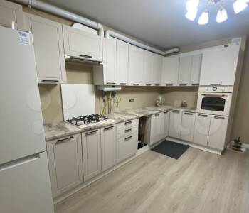 Продается 1-комнатная квартира, 50 м²