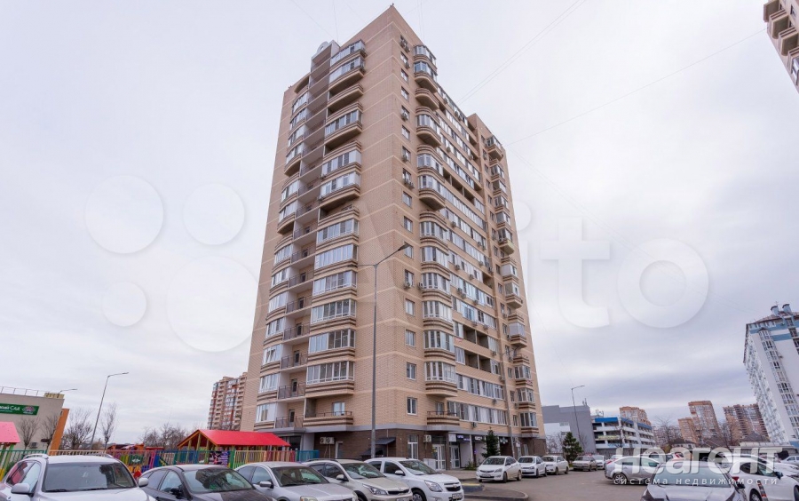 Продается 1-комнатная квартира, 38 м²