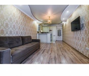 Продается 2-х комнатная квартира, 72 м²