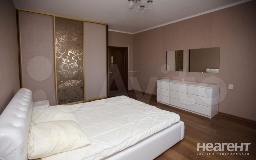 Сдается Многокомнатная квартира, 80 м²