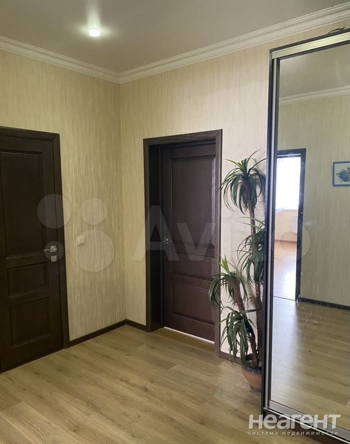 Сдается 2-х комнатная квартира, 74,4 м²