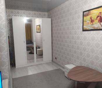 Продается 1-комнатная квартира, 32 м²