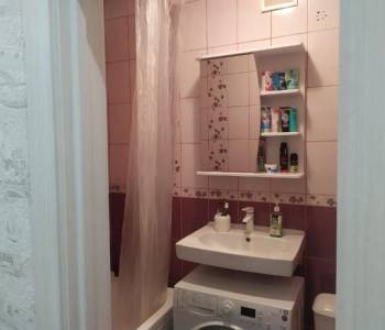 Продается 1-комнатная квартира, 32 м²