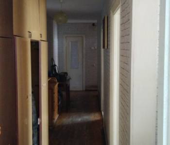 Продается Многокомнатная квартира, 80 м²