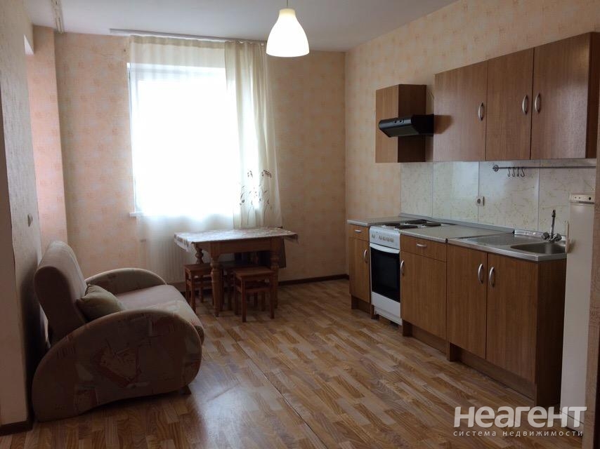 Продается 2-х комнатная квартира, 75 м²