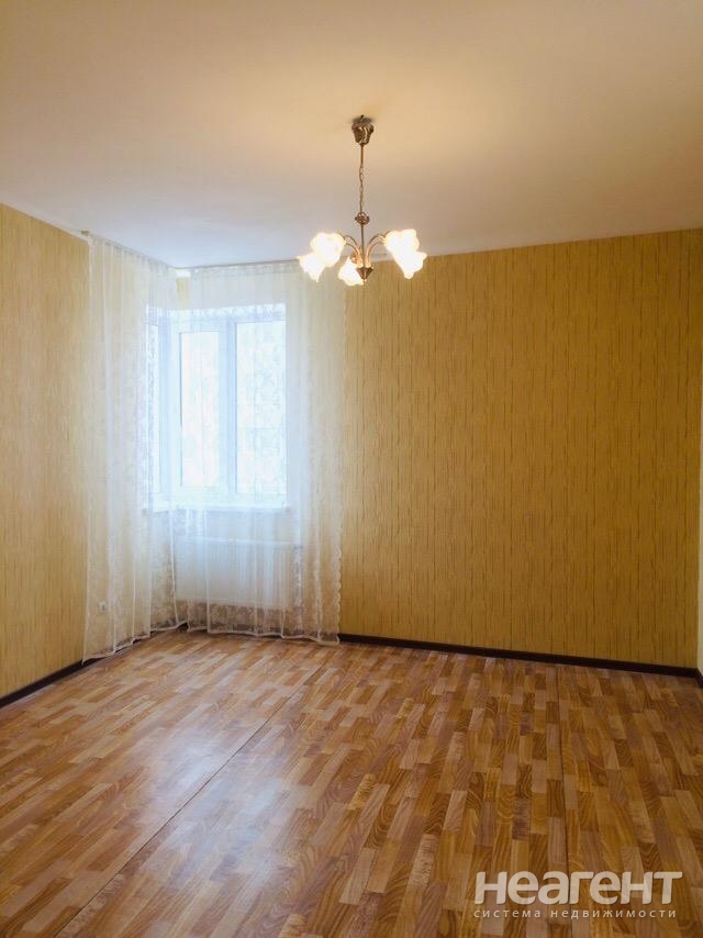 Продается 2-х комнатная квартира, 75 м²